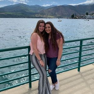 Meet your Posher, Brooke